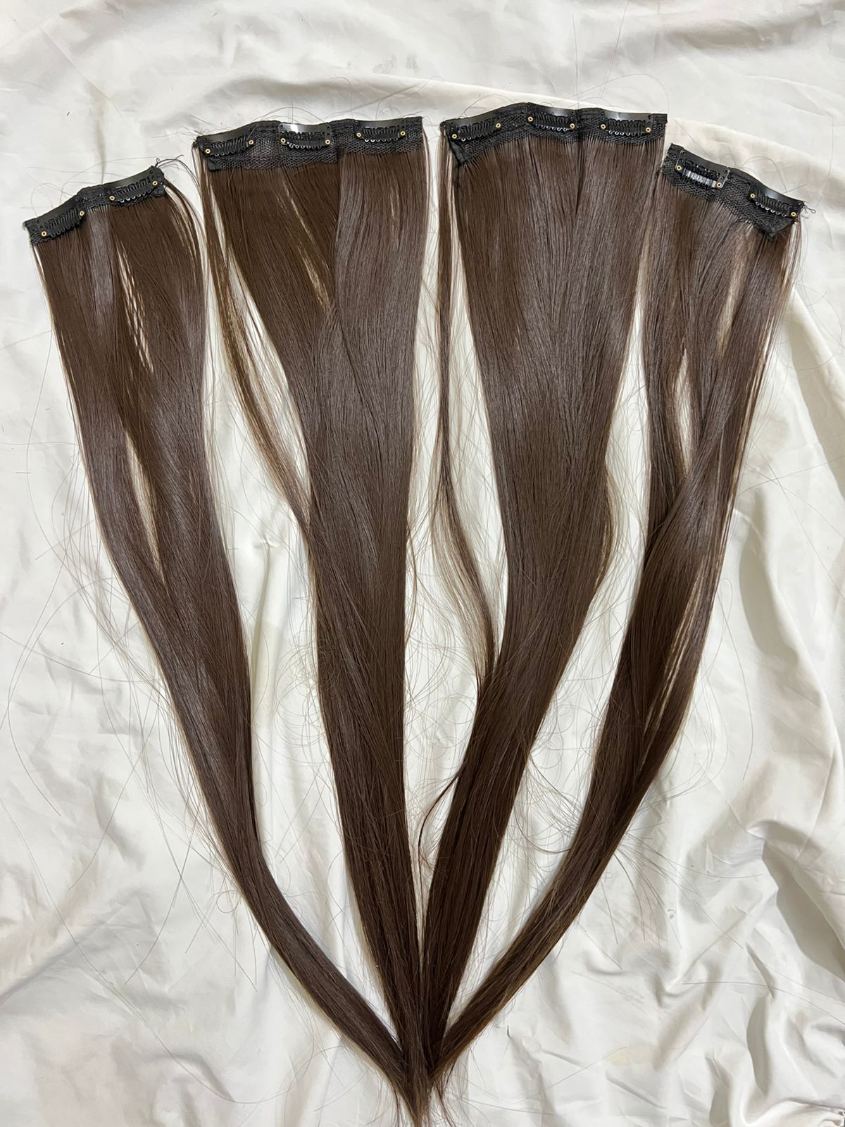 Essential Luxe 10-Clip Hair Extension Set showing hair colour, texture and attachment detail