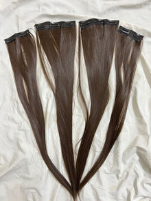 Essential Luxe 10-Clip Hair Extension Set showing hair colour, texture and attachment detail