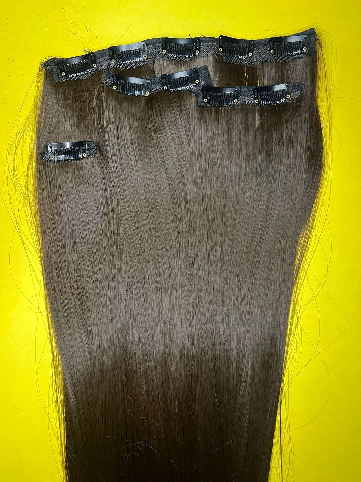 Essential Luxe 10-Clip Hair Extension Set showing hair colour, texture and attachment detail
