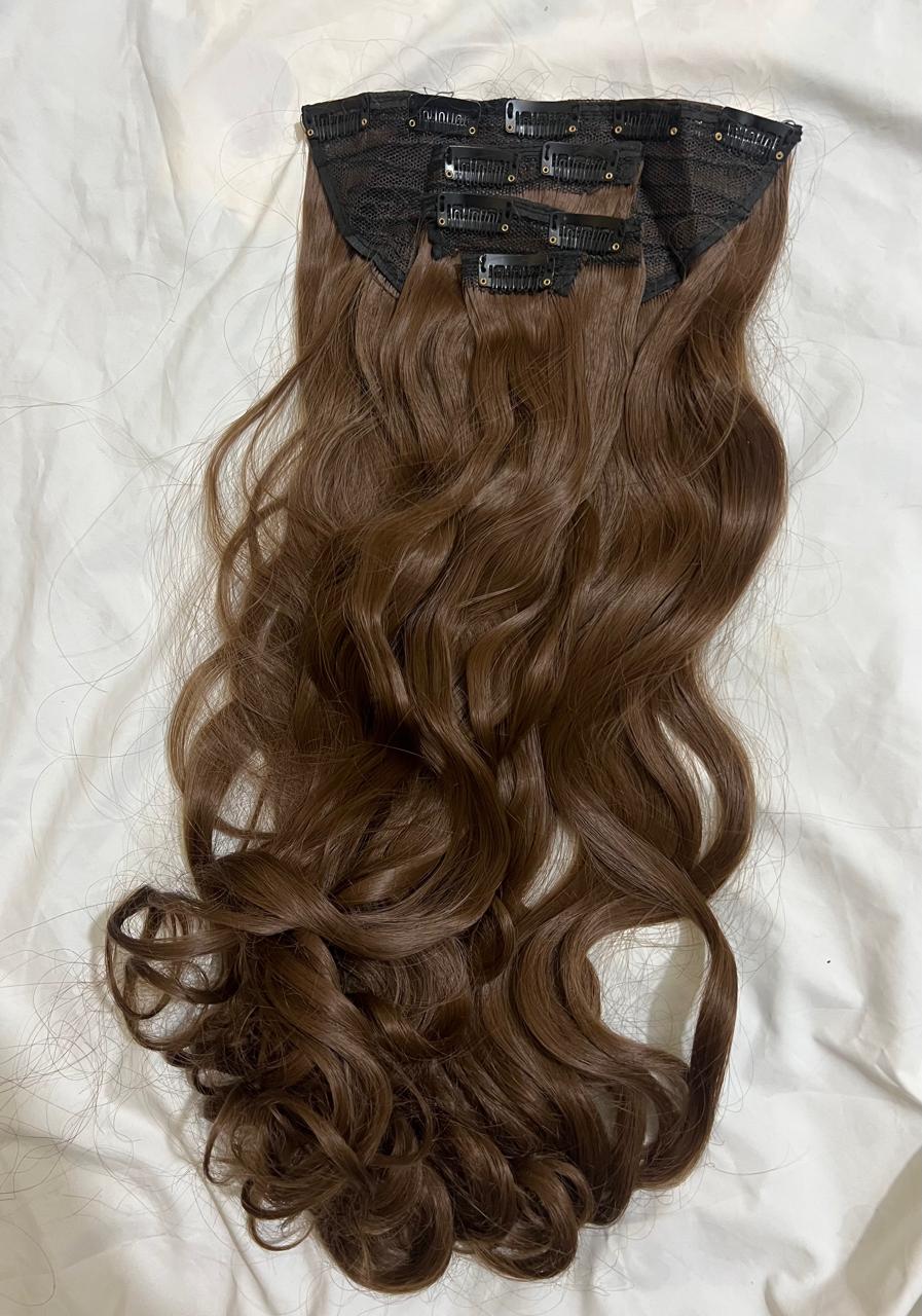 Essential Luxe 10-Clip Hair Extension Set showing hair colour, texture and attachment detail