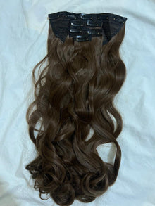 Essential Luxe 10-Clip Hair Extension Set showing hair colour, texture and attachment detail